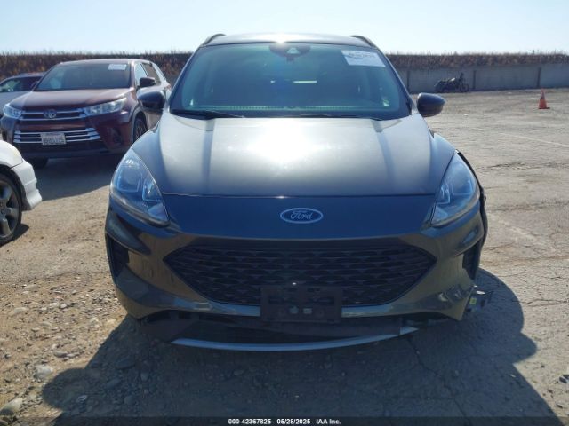 1FMCU0BZ3LUC49186 Ford Escape Se Sport Hybrid