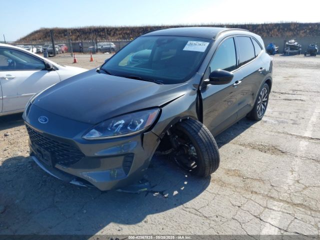 1FMCU0BZ3LUC49186 Ford Escape Se Sport Hybrid