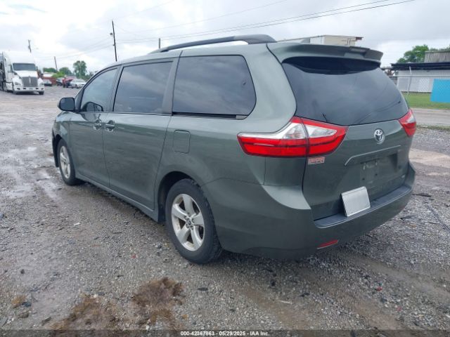 5TDKZ3DCXJS957822 Toyota Sienna Le 8 Passenger