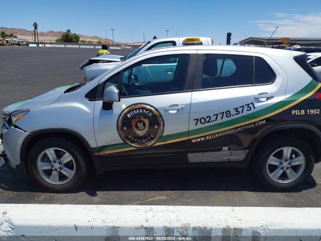 Chevrolet TRAX LS 2019 3GNCJKSB0KL299703 Image 14