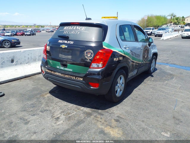 Chevrolet TRAX LS 2019 3GNCJKSB0KL299703 Image 4