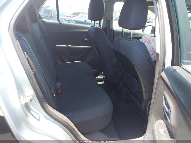 Chevrolet TRAX LS 2019 3GNCJKSB0KL299703 Image 8