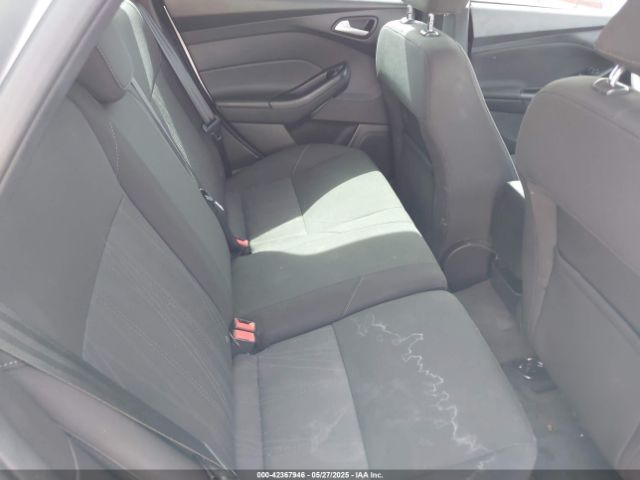 1FADP3K27HL299855 Ford FOCUS SE