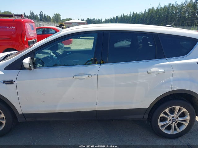 Ford ESCAPE SE 2017 1FMCU9GD3HUC67969 Image 14