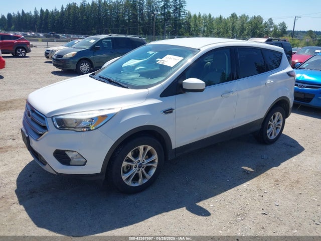 Ford ESCAPE SE 2017 1FMCU9GD3HUC67969 Image 2