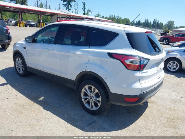 Ford ESCAPE SE 2017 1FMCU9GD3HUC67969 Image 3