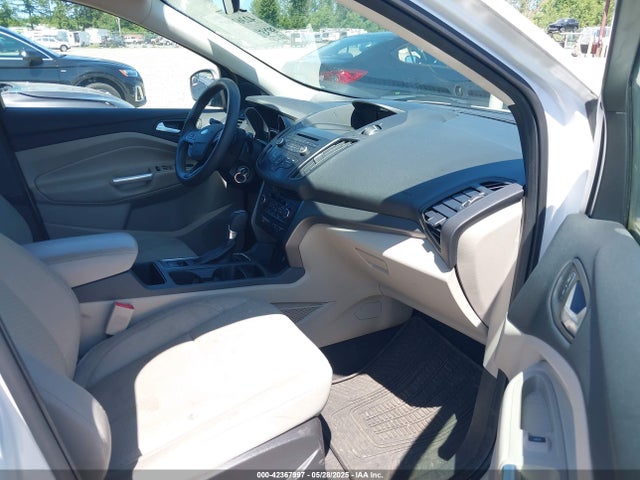 Ford ESCAPE SE 2017 1FMCU9GD3HUC67969 Image 5