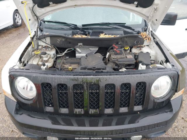 1C4NJPBA0GD679272 Jeep Patriot Sport