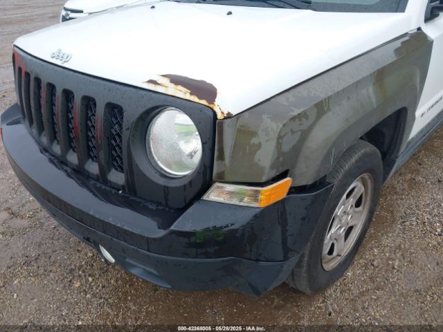 1C4NJPBA0GD679272 Jeep Patriot Sport