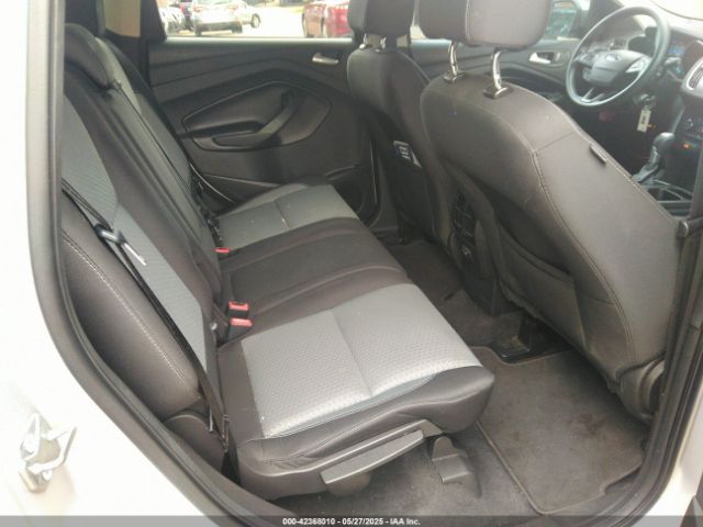 1FMCU0GDXHUA53654 Ford ESCAPE SE
