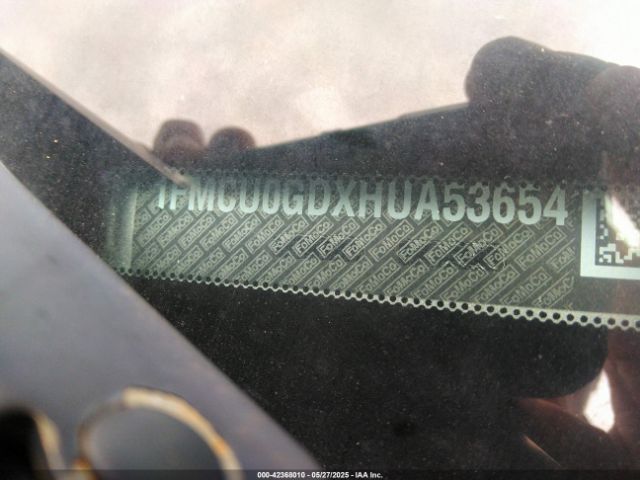 1FMCU0GDXHUA53654 Ford ESCAPE SE