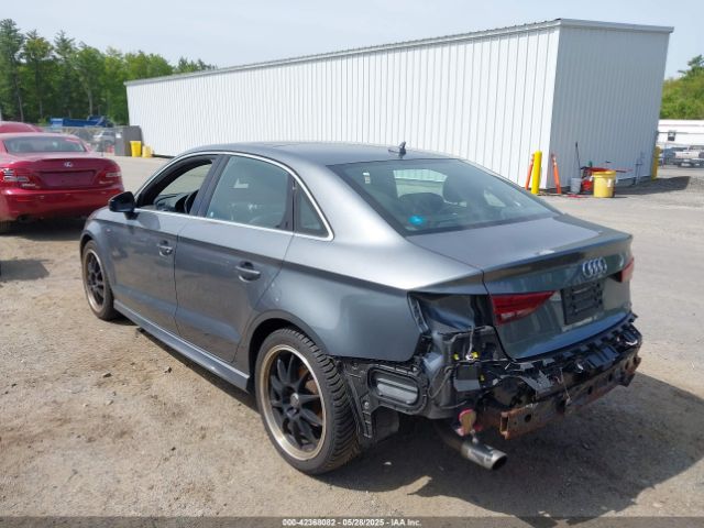 2018 AUDI A3 WAUJ8GFF9J1037137 Photo 2