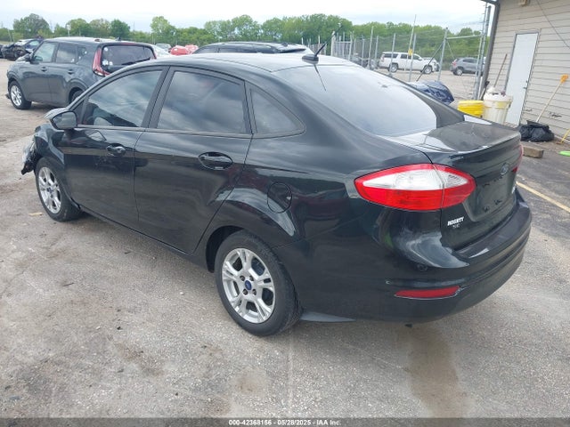 3FADP4BJ4FM220019 Ford 2015
