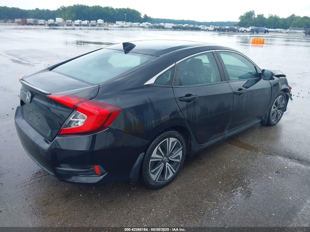 Honda l15b7 2017 19XFC1F77HE003105 Image 4
