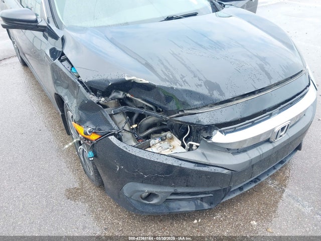 Honda l15b7 2017 19XFC1F77HE003105 Image 6