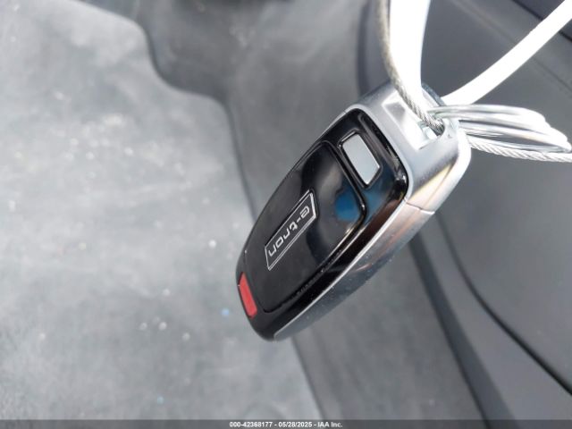 2019 AUDI E-TRON WA1VAAGE7KB005479 Photo 10