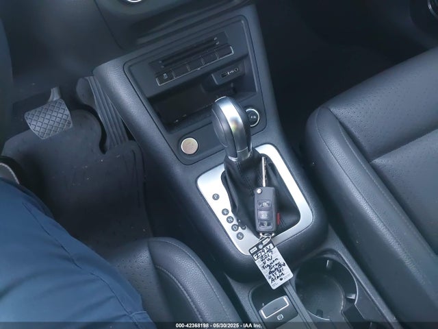 WVGAV7AXXHK035781 Volkswagen 2.0 tsi
