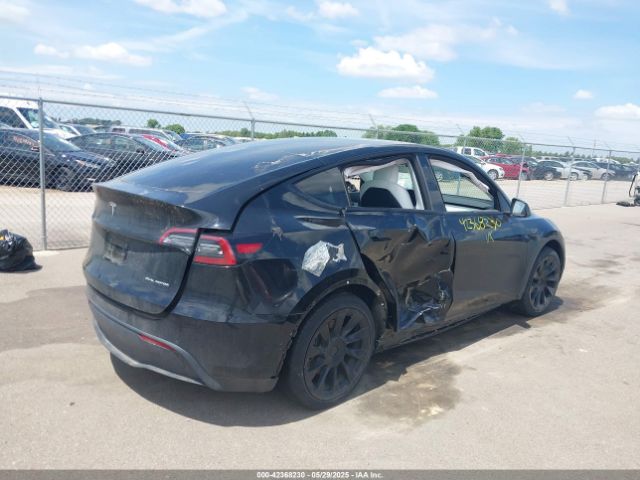 2021 TESLA MODEL Y 5YJYGAEE9MF197671 Photo 3