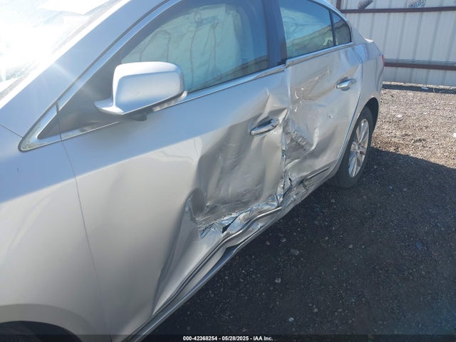 Buick Lacrosse Leather Group 2014 1G4GB5GRXEF302065 Image 6