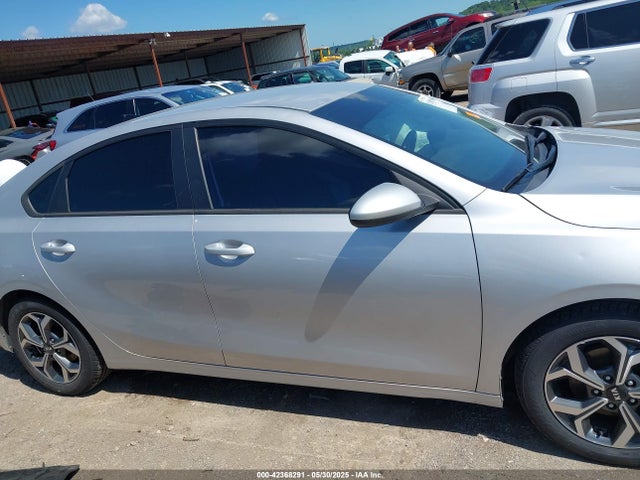 3KPF24ADXME267415 KIA mpi nu