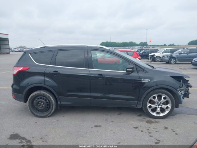 1FMCU9JX5EUB77155 Ford Escape Titanium