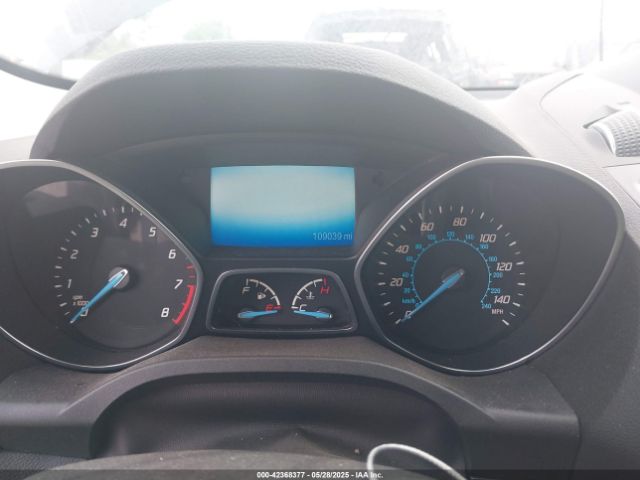 1FMCU9JX5EUB77155 Ford Escape Titanium