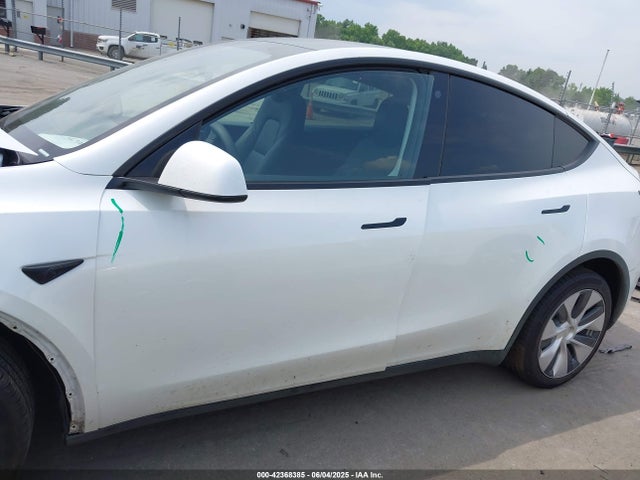 7SAYGDEE5PA114310 Tesla Model Y