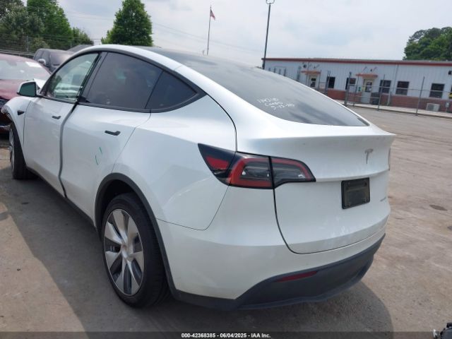 2023 TESLA MODEL Y 7SAYGDEE5PA114310 Photo 2