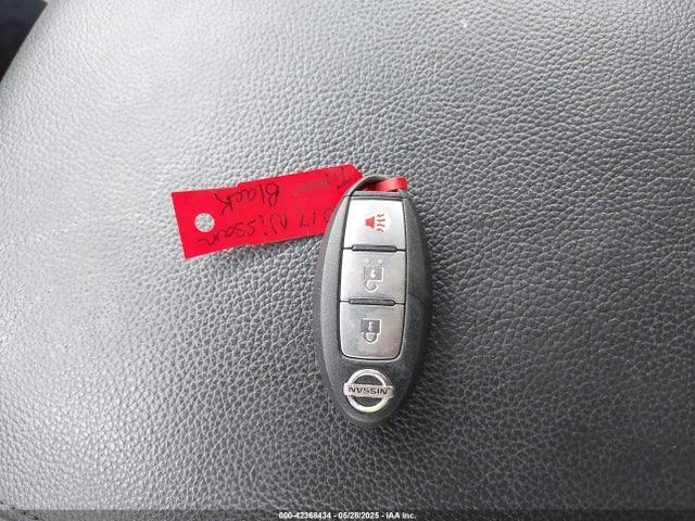 1N6AA1E60HN563954 Nissan 2017