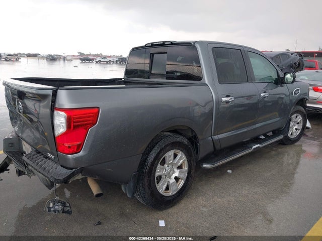 1N6AA1E60HN563954 Nissan 2017