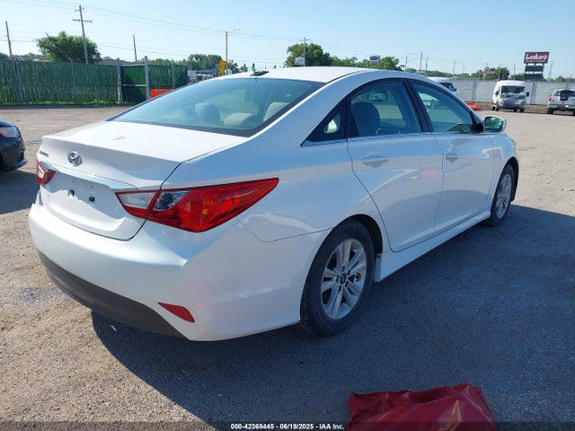 Hyundai gamma 2014 5NPEB4AC8EH907332 Image 4