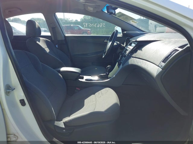 Hyundai gamma 2014 5NPEB4AC8EH907332 Image 5