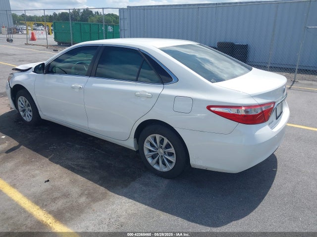 4T1BF1FK0HU768387 Toyota CAMRY LE