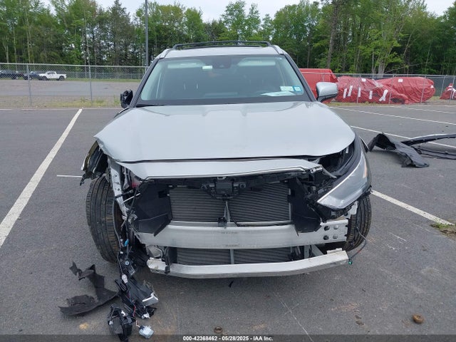 5TDKDRBH6RS532755 Toyota Highlander Xle
