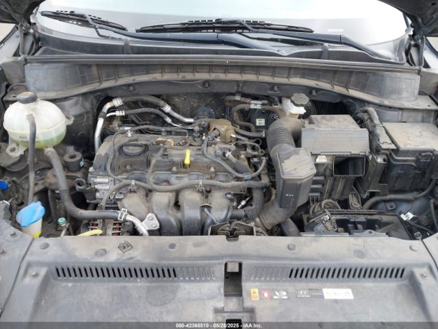 KM8J23A49HU528900 Hyundai TUCSON SE