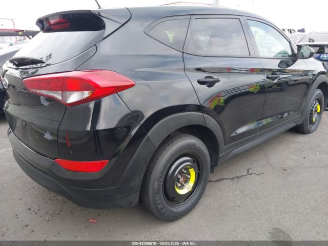 KM8J23A49HU528900 Hyundai TUCSON SE