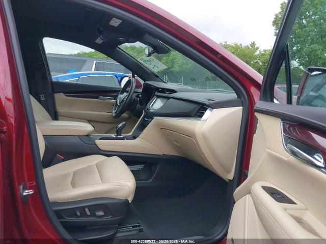 2017 CADILLAC XT5 1GYKNDRS4HZ155464 Photo 4