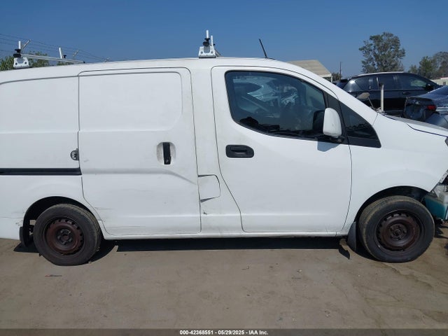 3N6CM0KN3HK713910 Nissan 2017