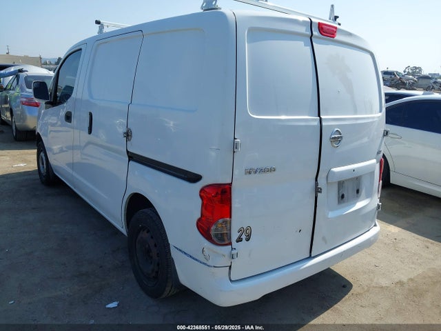 3N6CM0KN3HK713910 Nissan 2017
