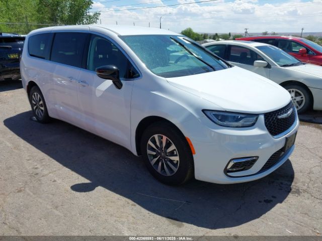 2024 CHRYSLER PACIFICA HYBRID 2C4RC1S74RR153420