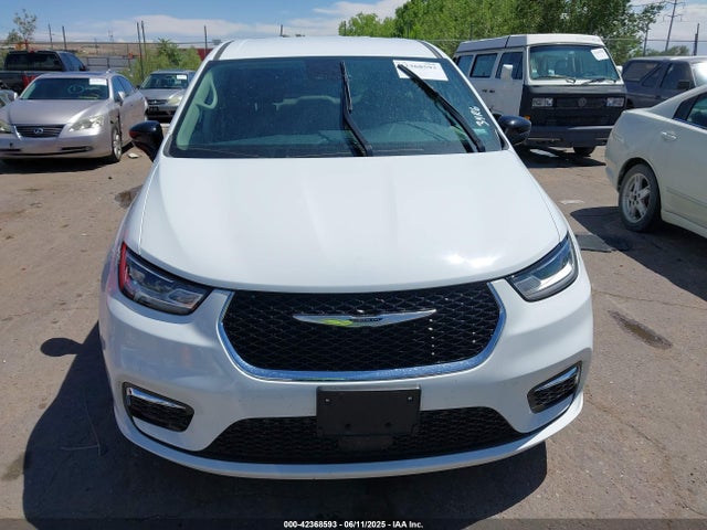 Chrysler Pacifica Hybrid Select 2024 2C4RC1S74RR153420 Image 12