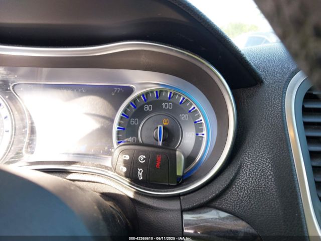 2015 CHRYSLER 300 2C3CCAAG2FH930318 Photo 10