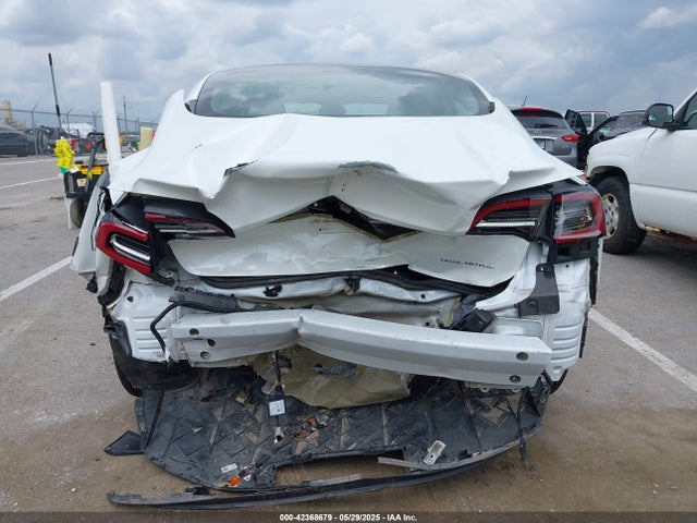 Tesla 2022 2022 5YJ3E1EBXNF319851 Image 16