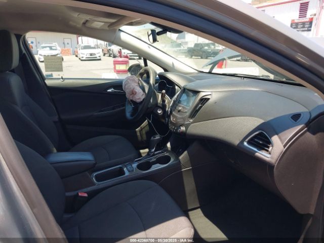 2017 CHEVROLET CRUZE 1G1BE5SM5H7226926 Photo 4