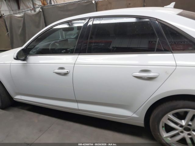WAUGNAF47HN025134 Audi A4 2.0t Premium