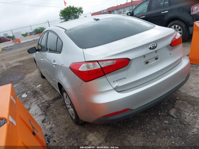 KNAFK4A62F5298140 KIA FORTE LX