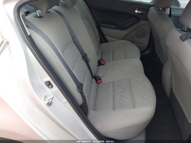 KNAFK4A62F5298140 KIA FORTE LX