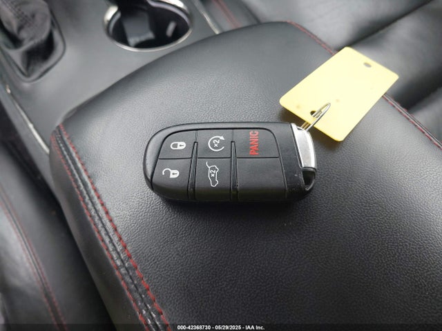 1C4RDJDG8JC218180 Dodge Durango