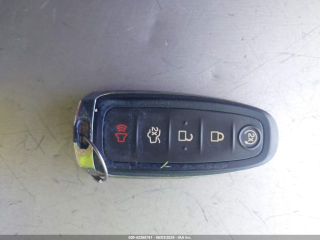 1FMCU0GD2KUA04813 Ford ESCAPE SE