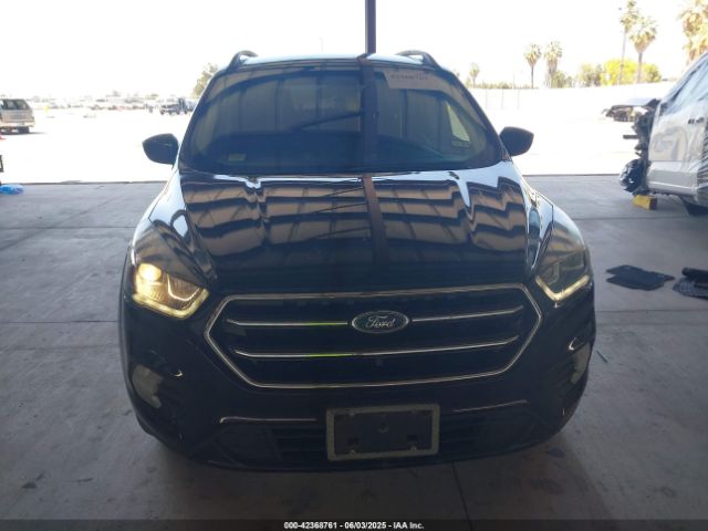 1FMCU0GD2KUA04813 Ford ESCAPE SE